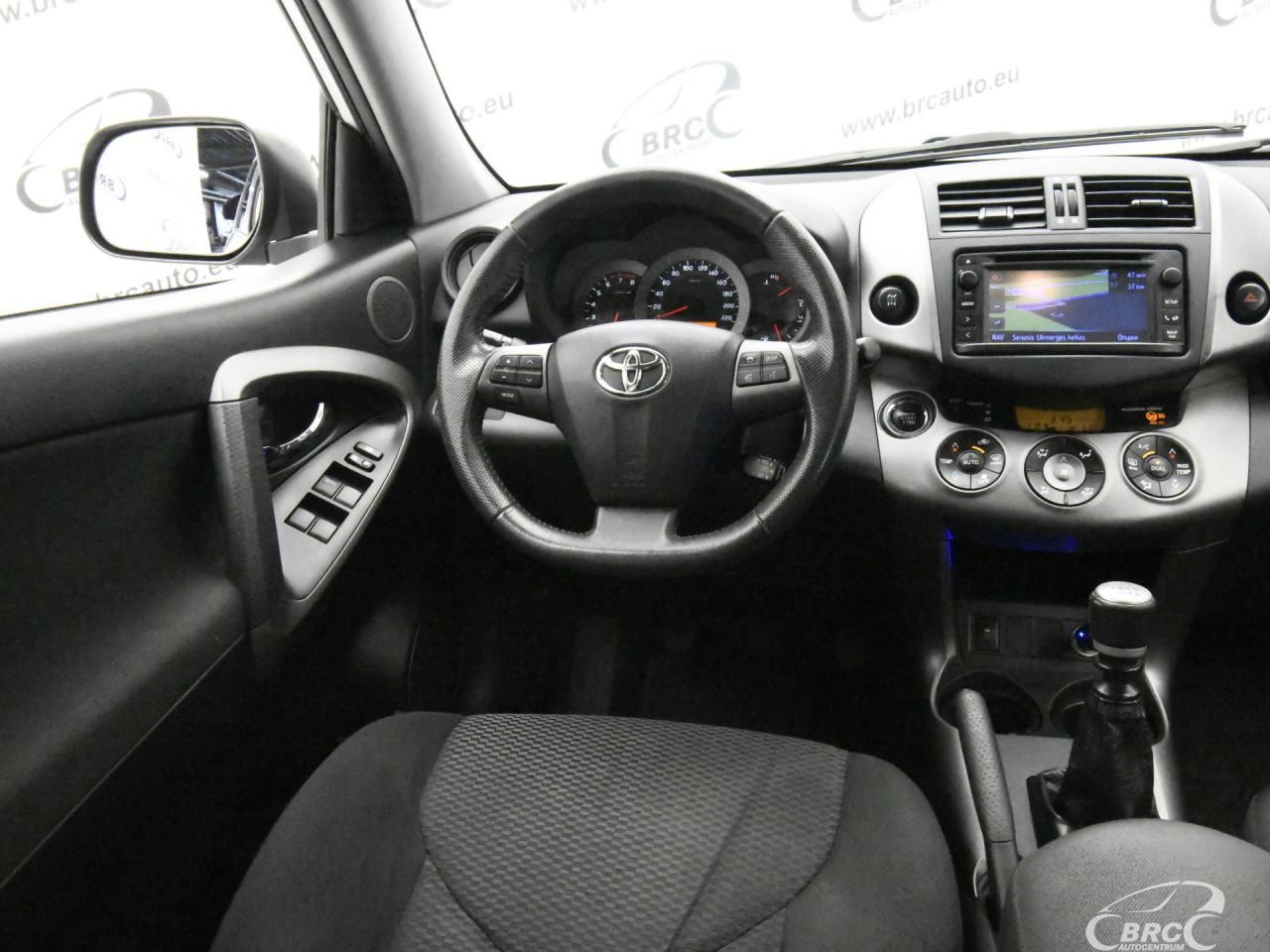 Toyota RAV4 | 12