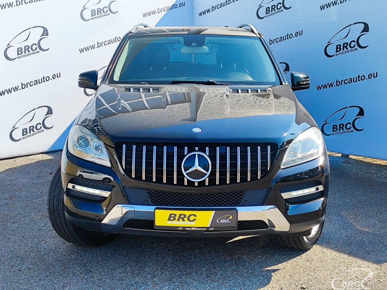 Mercedes-Benz ML350 | 48