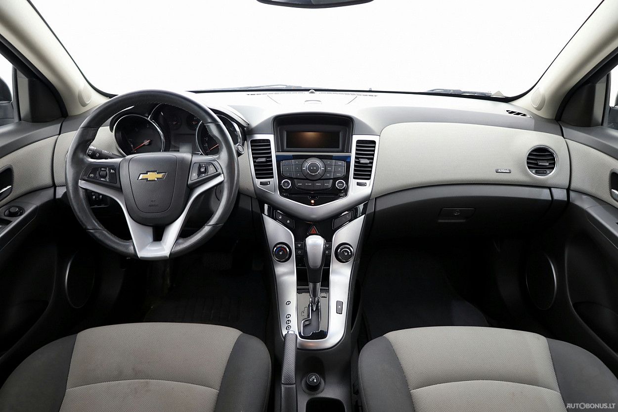 Chevrolet Cruze | 4