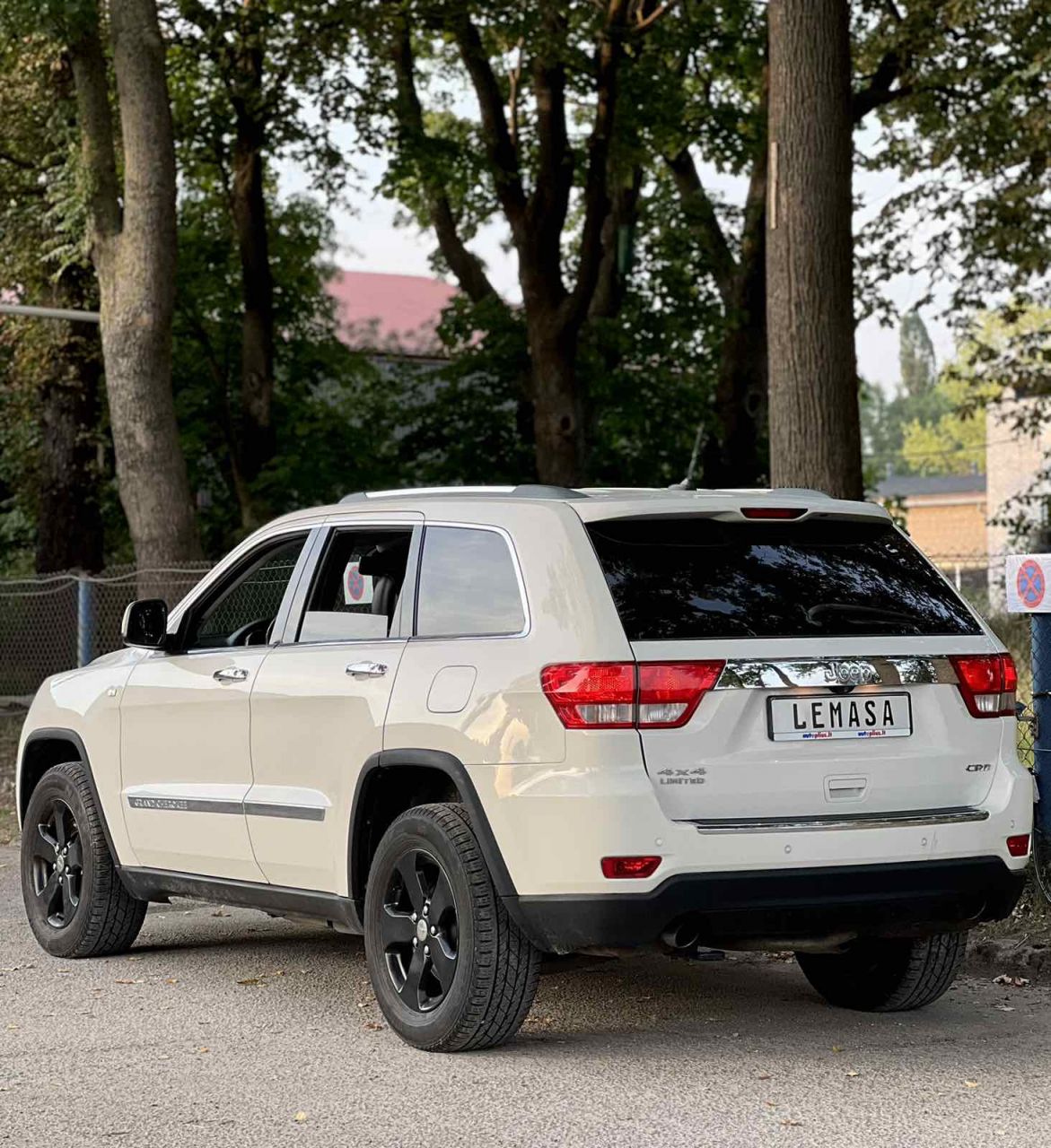 Jeep Cherokee | 4