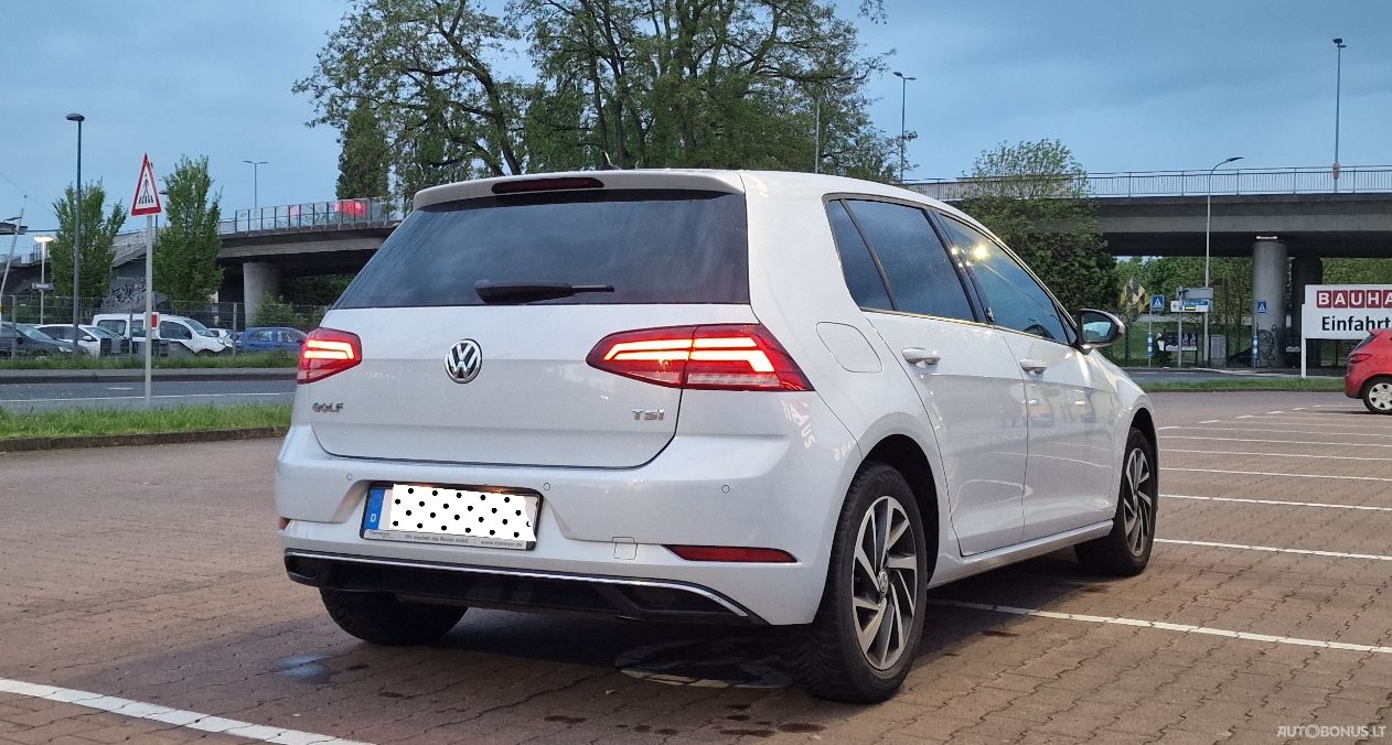 Volkswagen Golf | 12