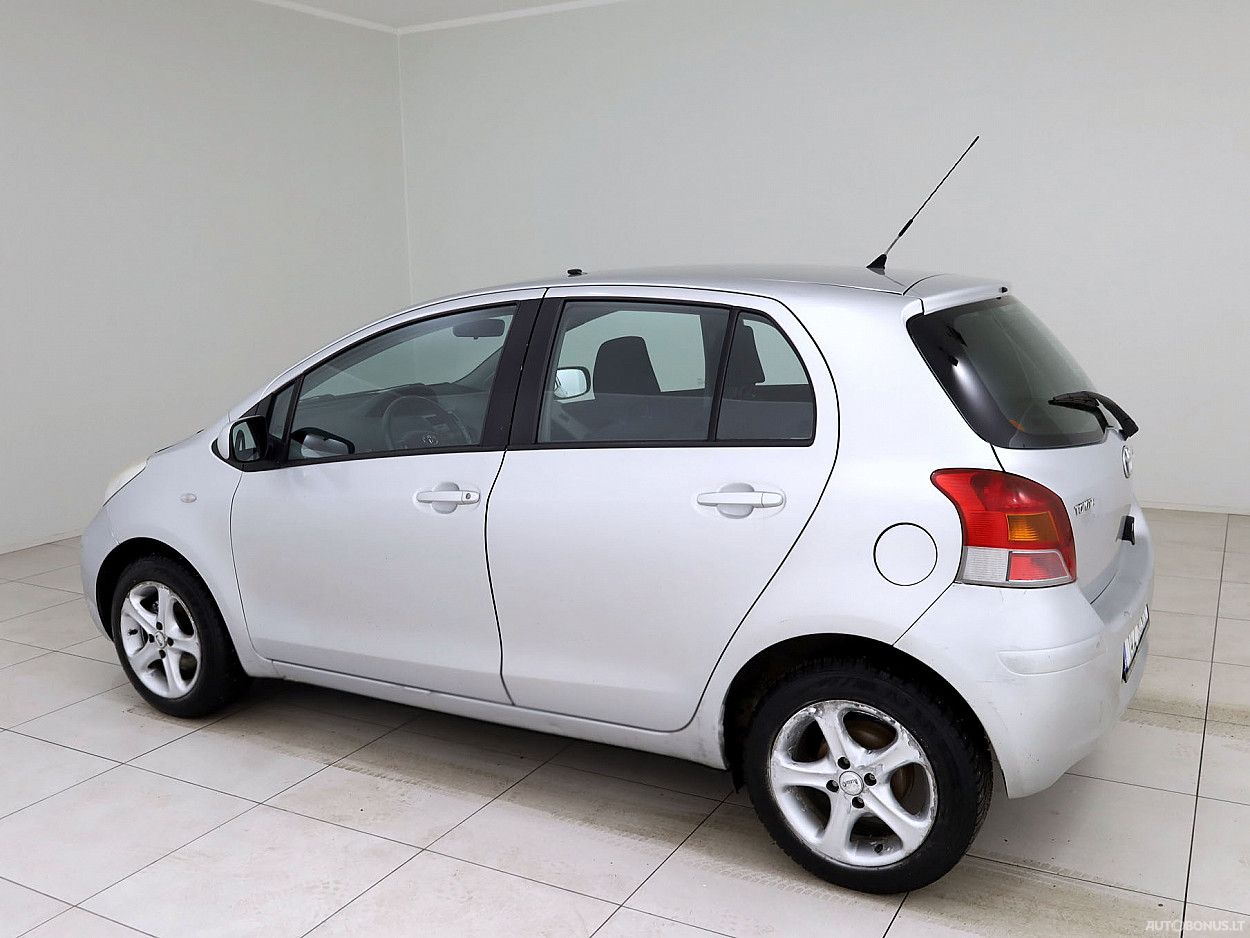 Toyota Yaris | 3