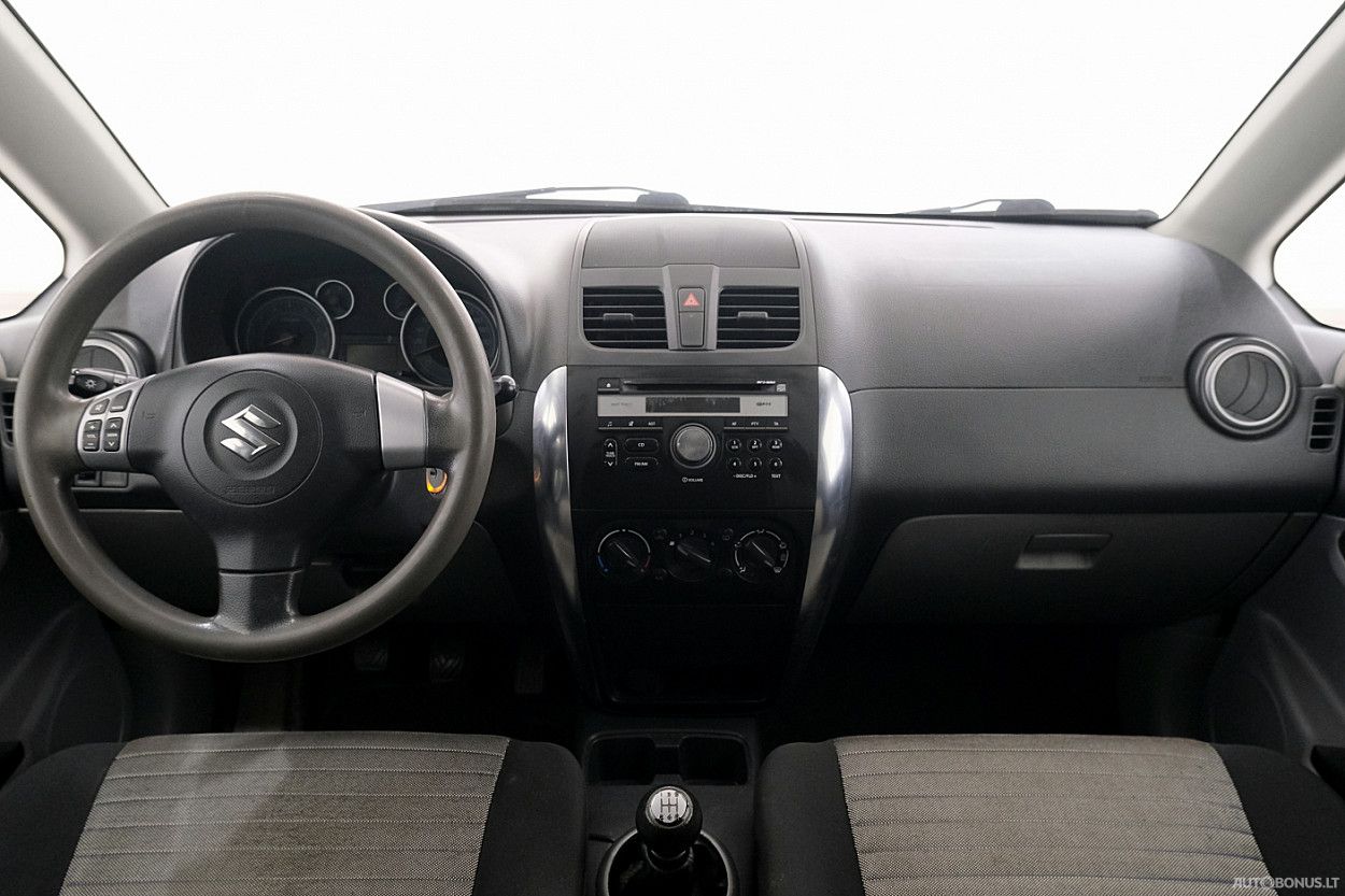 Suzuki SX4 | 4