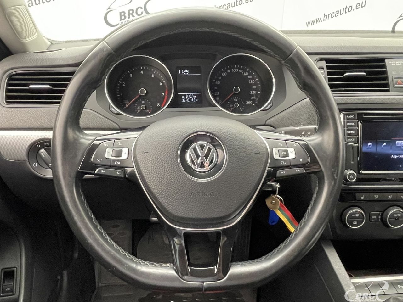 Volkswagen Jetta | 36