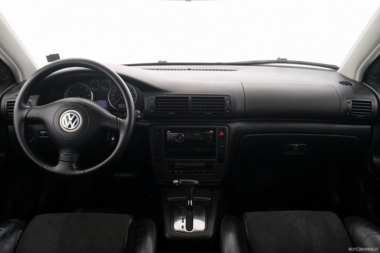 Volkswagen Passat | 4