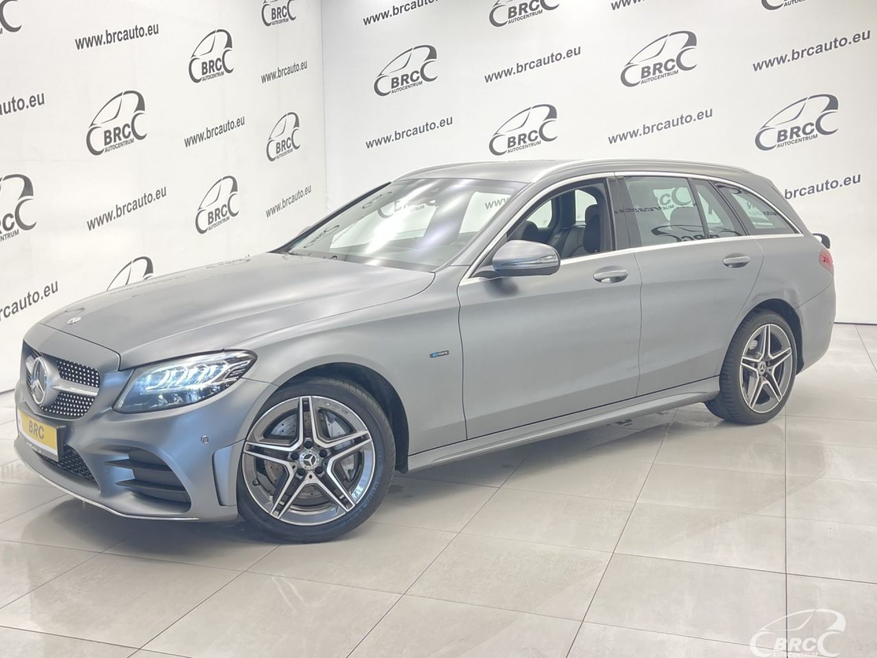 Mercedes-Benz C300 | 0