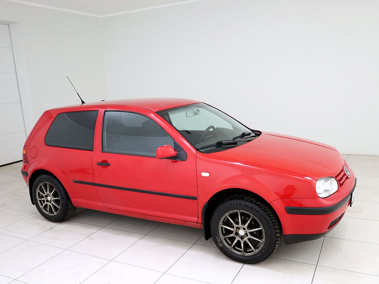 Volkswagen Golf | 0