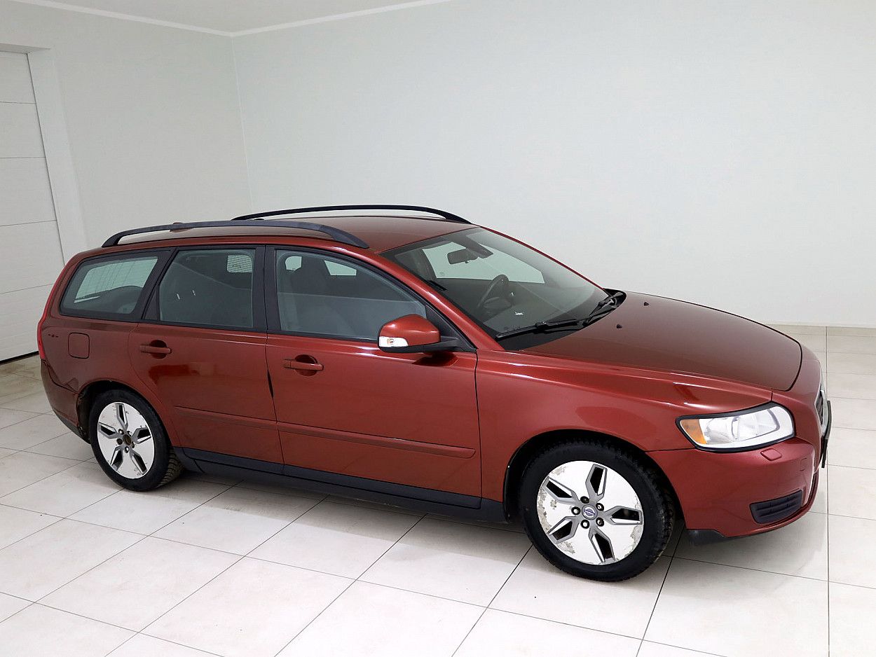 Volvo V50