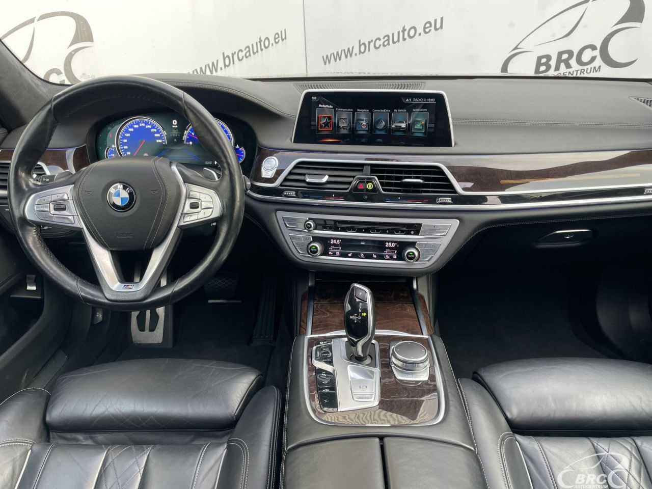 BMW 750 | 2