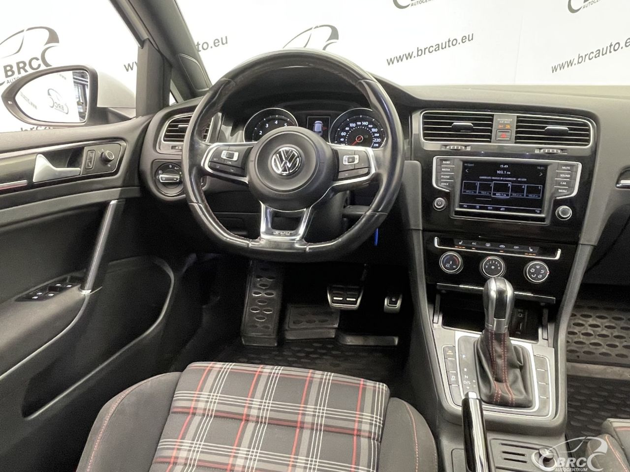 Volkswagen Golf | 12