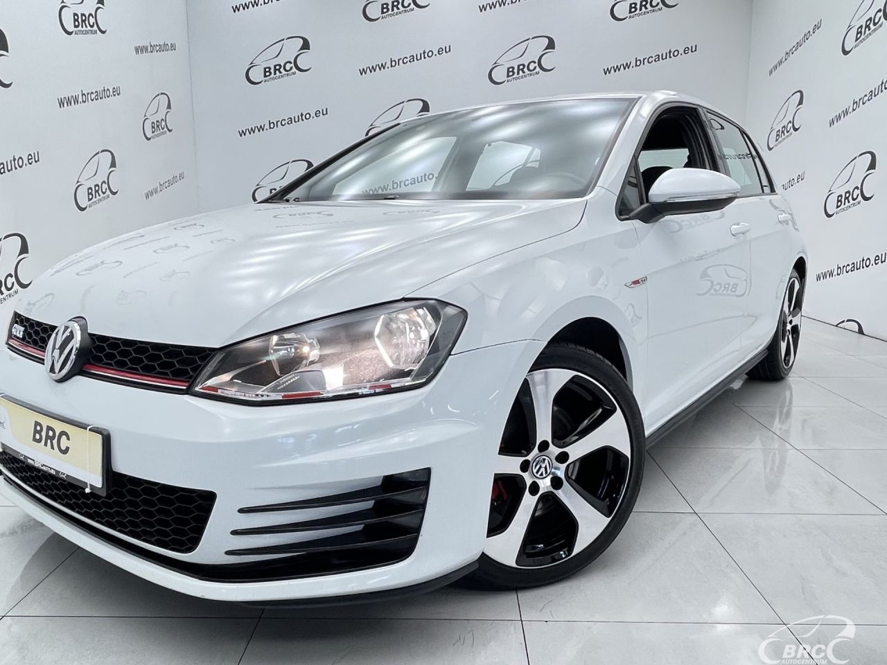 Volkswagen Golf | 35