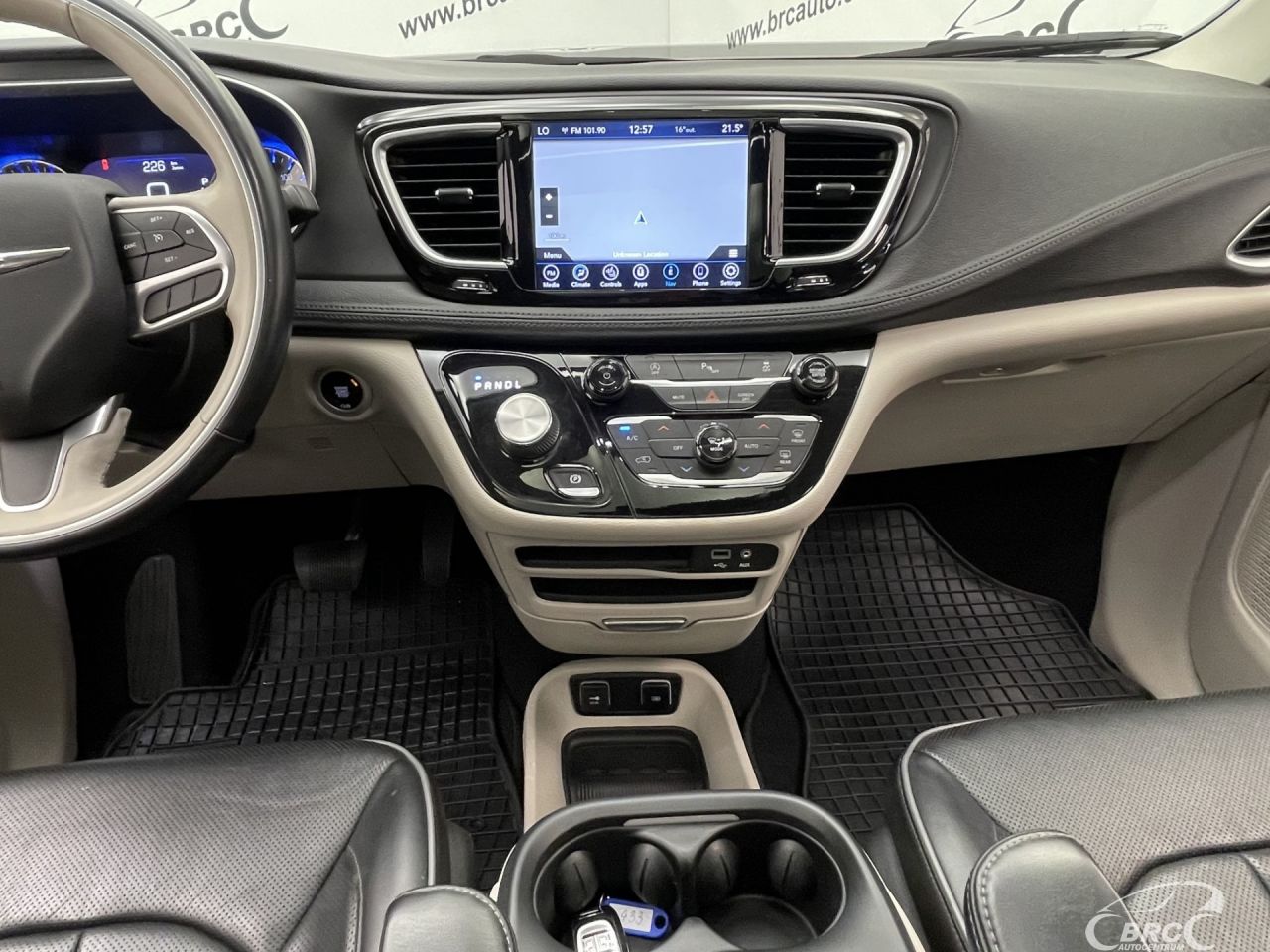 Chrysler Pacifica | 18