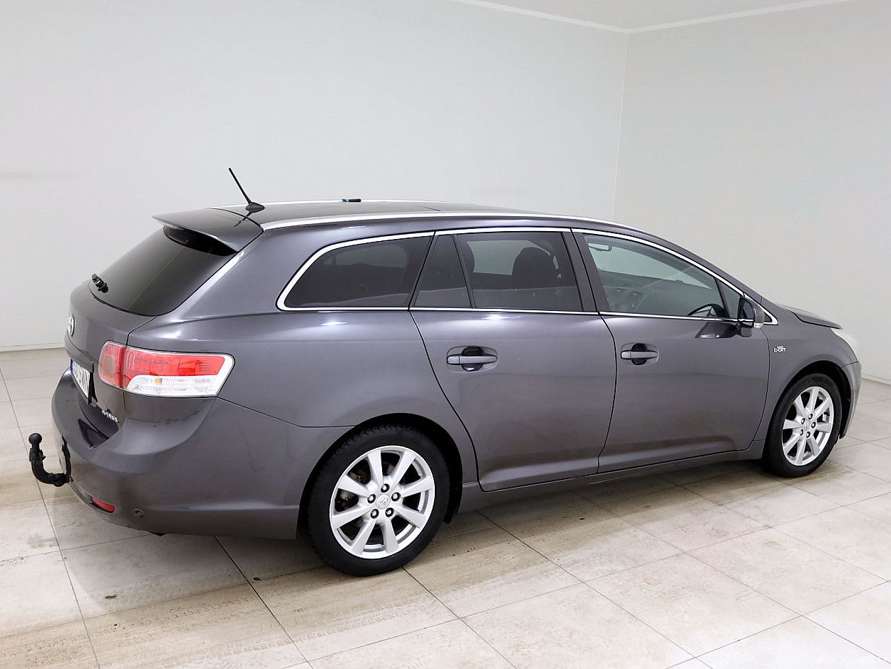 Toyota Avensis | 2