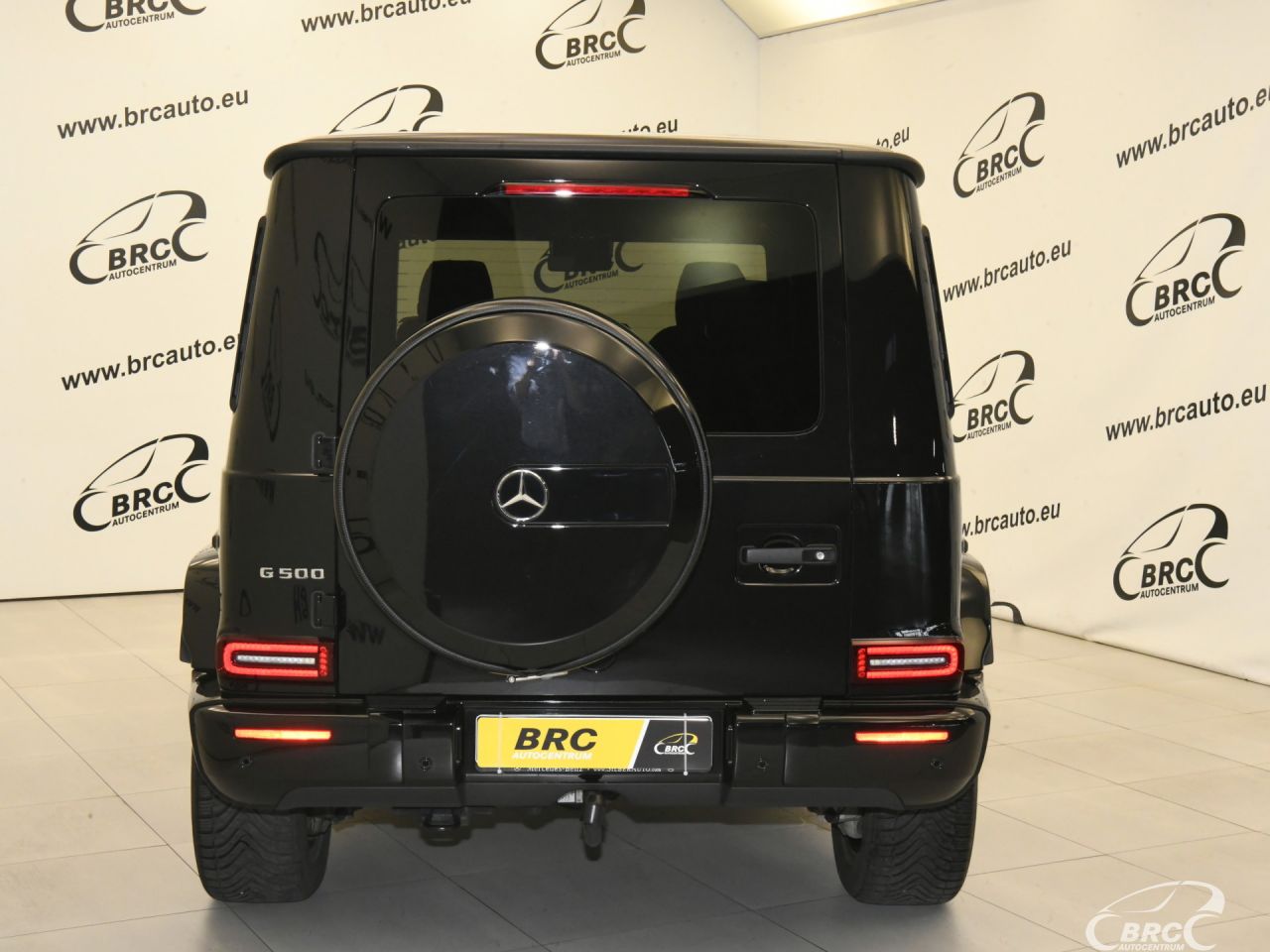 Mercedes-Benz G500 | 48