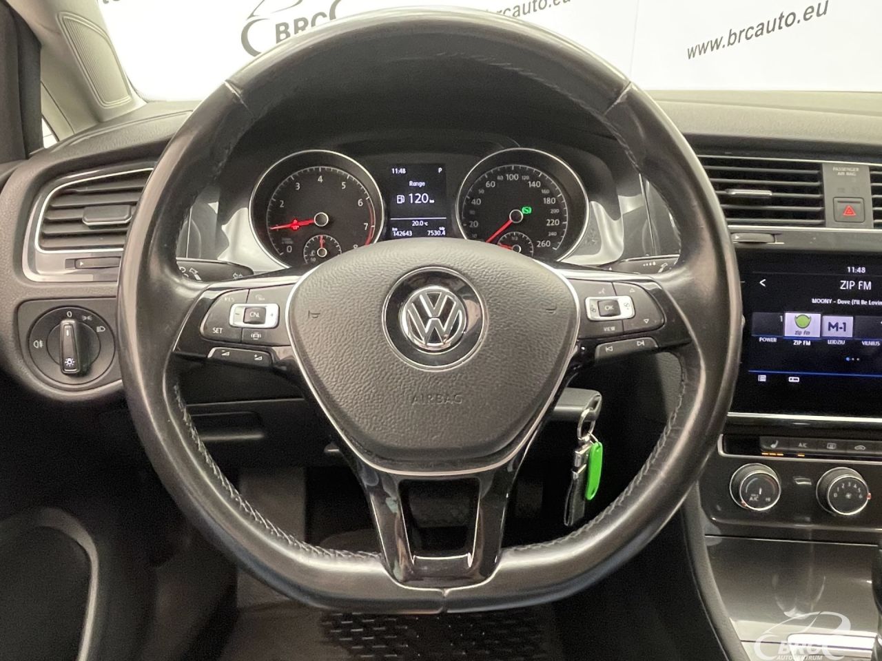 Volkswagen Golf | 27