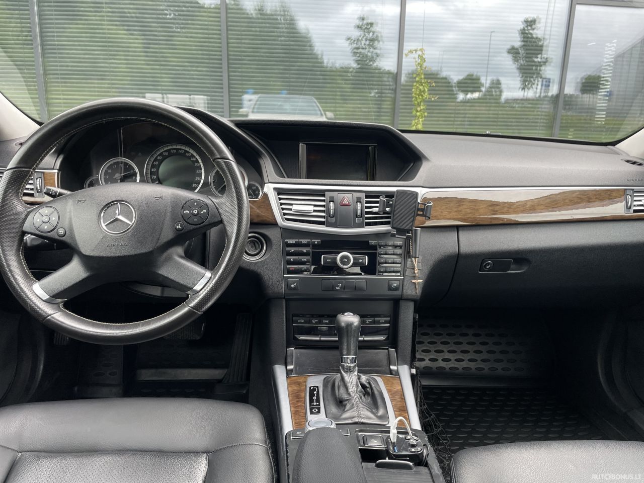 Mercedes-Benz E220 | 18