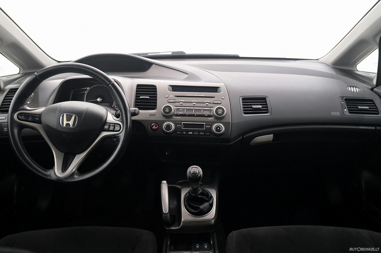 Honda Civic | 4