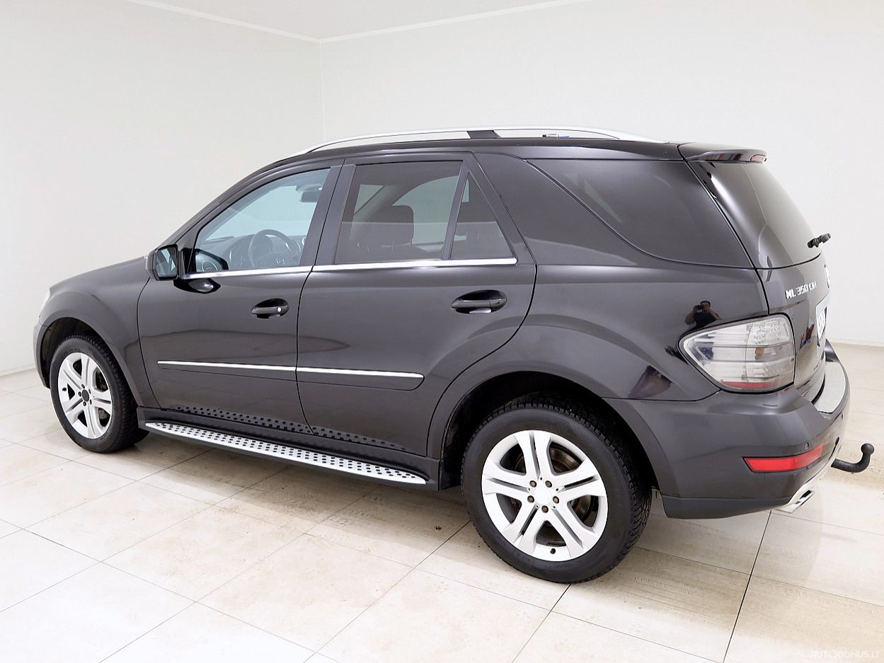 Mercedes-Benz ML350 | 3