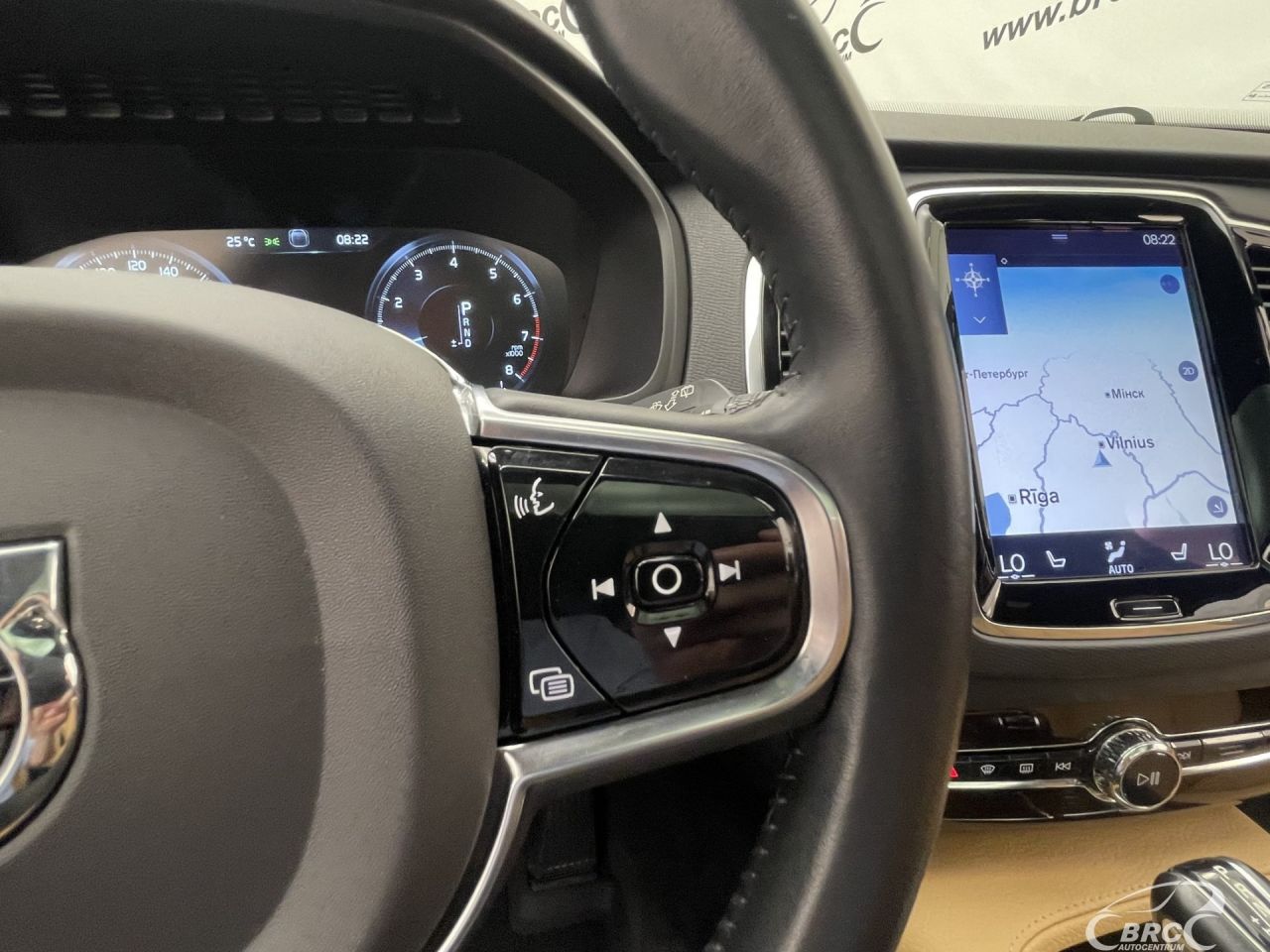 Volvo XC90 | 28