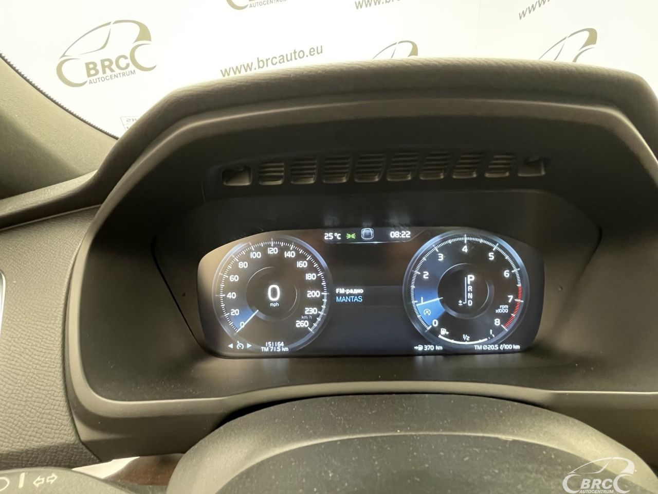 Volvo XC90 | 30