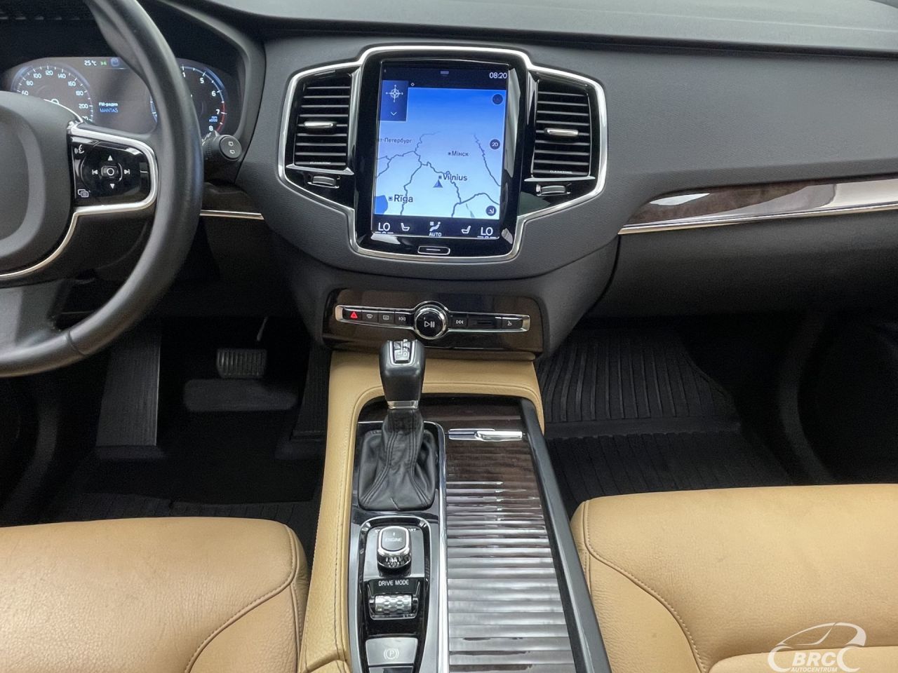Volvo XC90 | 15