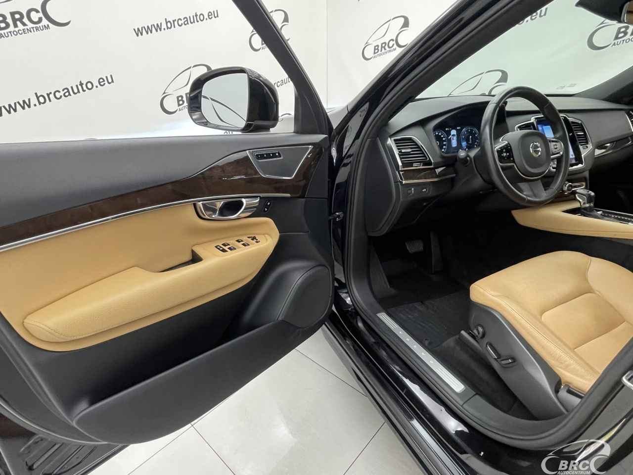 Volvo XC90 | 19