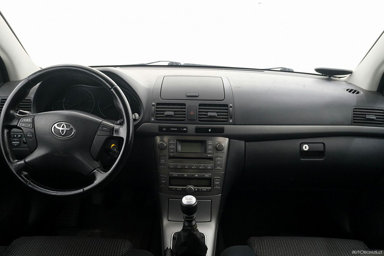 Toyota Avensis | 4