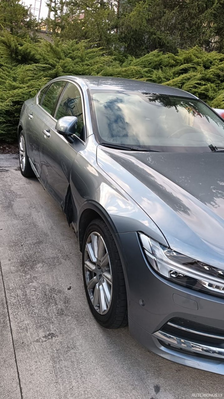 Volvo S90 | 1