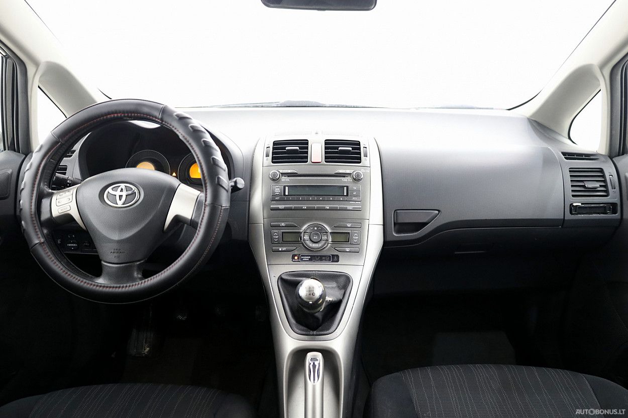 Toyota Auris | 4