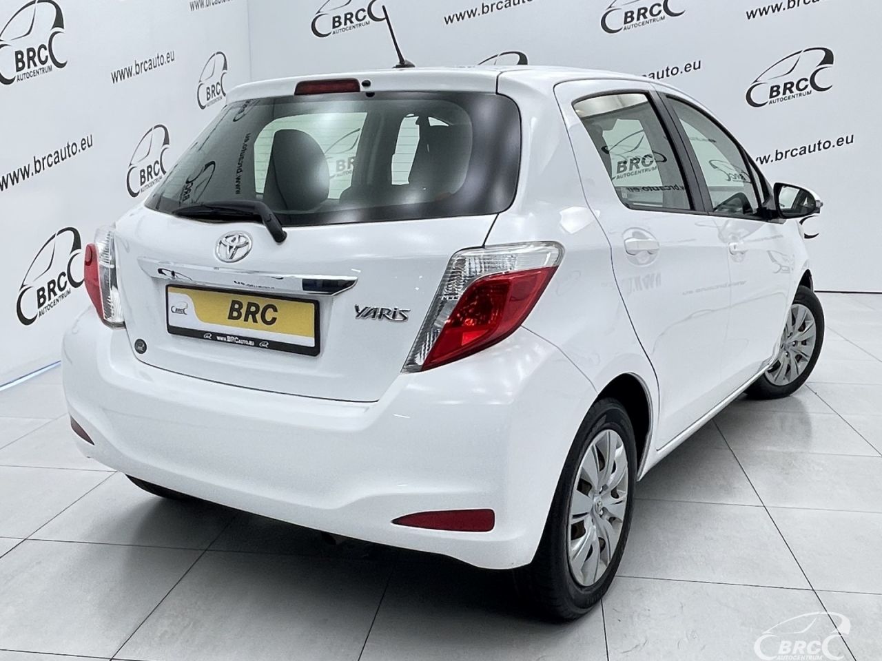 Toyota Yaris | 27