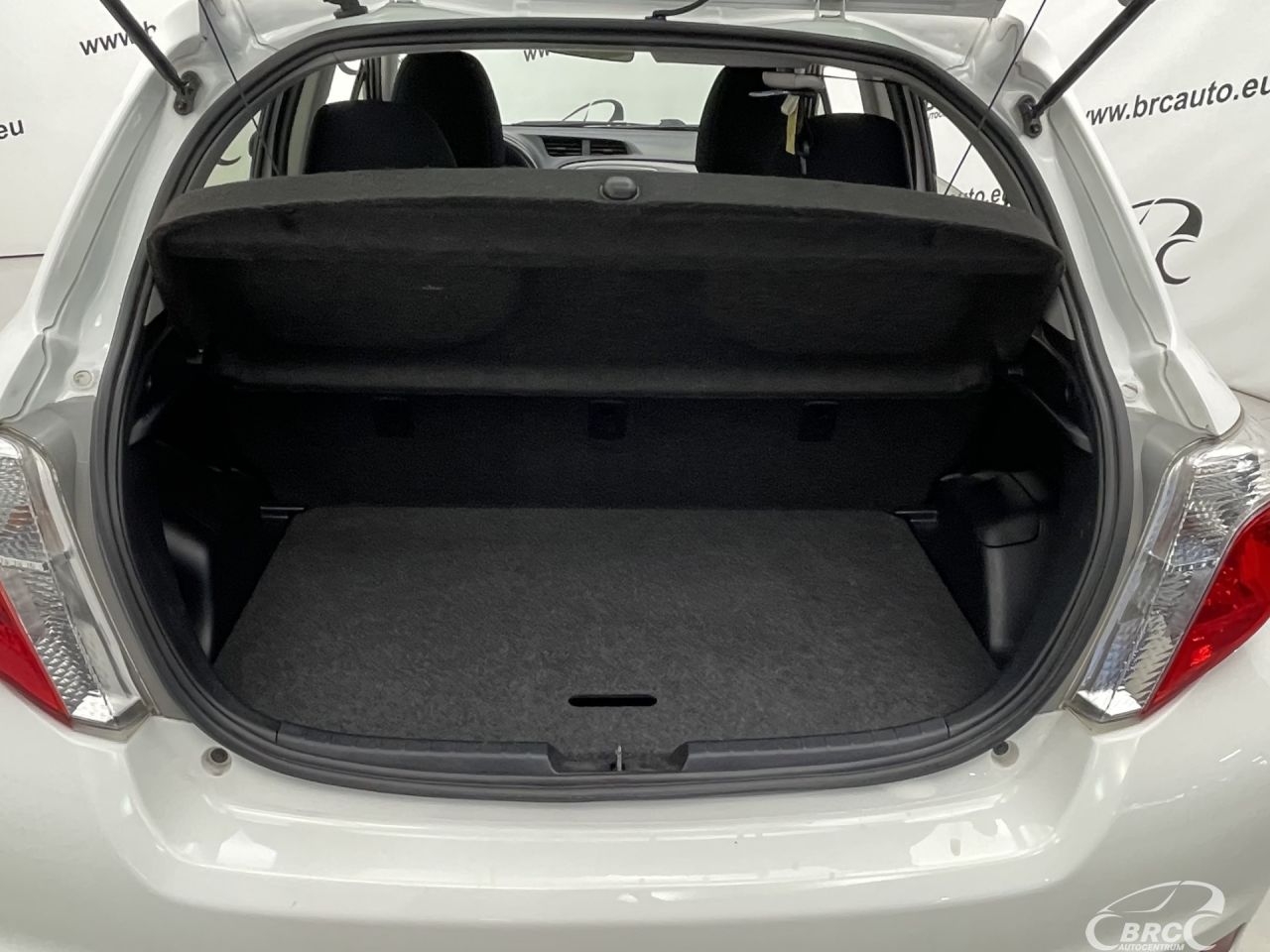 Toyota Yaris | 25