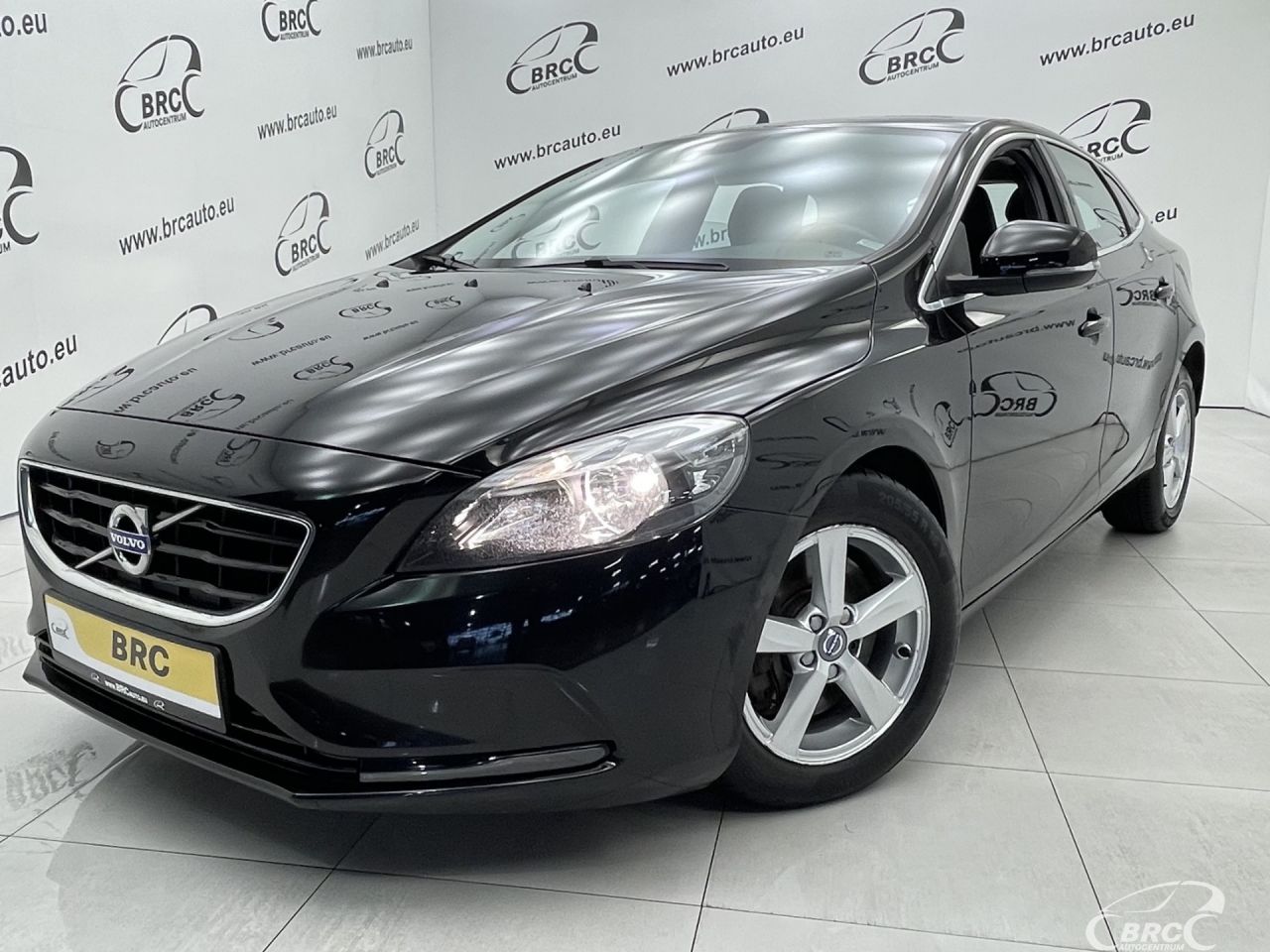 Volvo V40 | 39