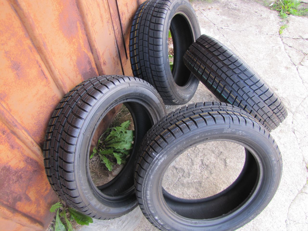 Agi GALGUM ALP 2 universal tyres | 18