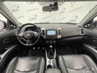 Mitsubishi Outlander | 2