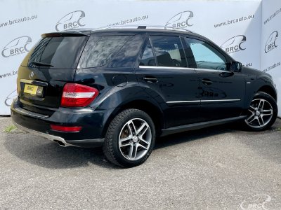 Mercedes-Benz ML300 | 1