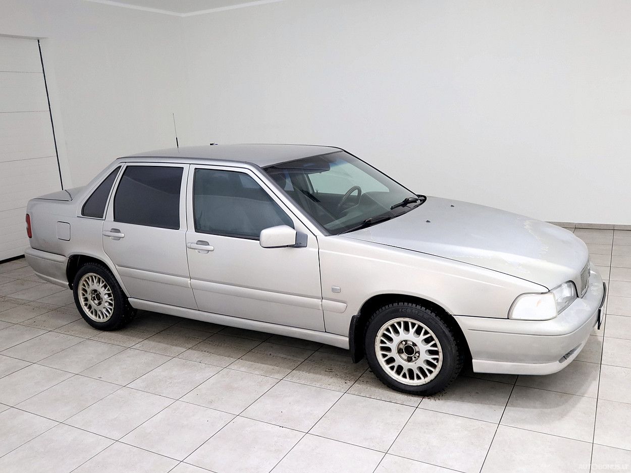 Volvo S70