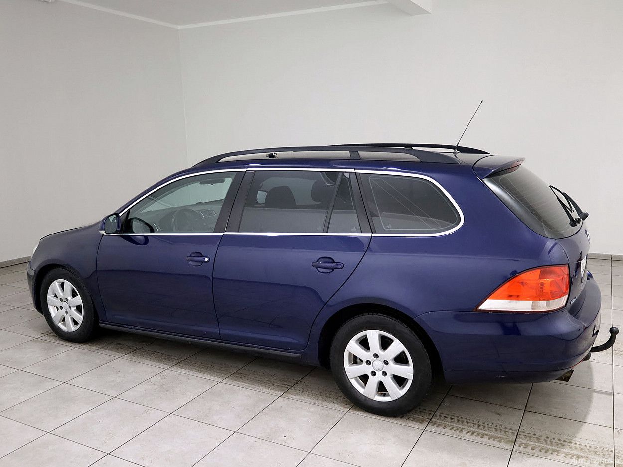 Volkswagen Golf | 3