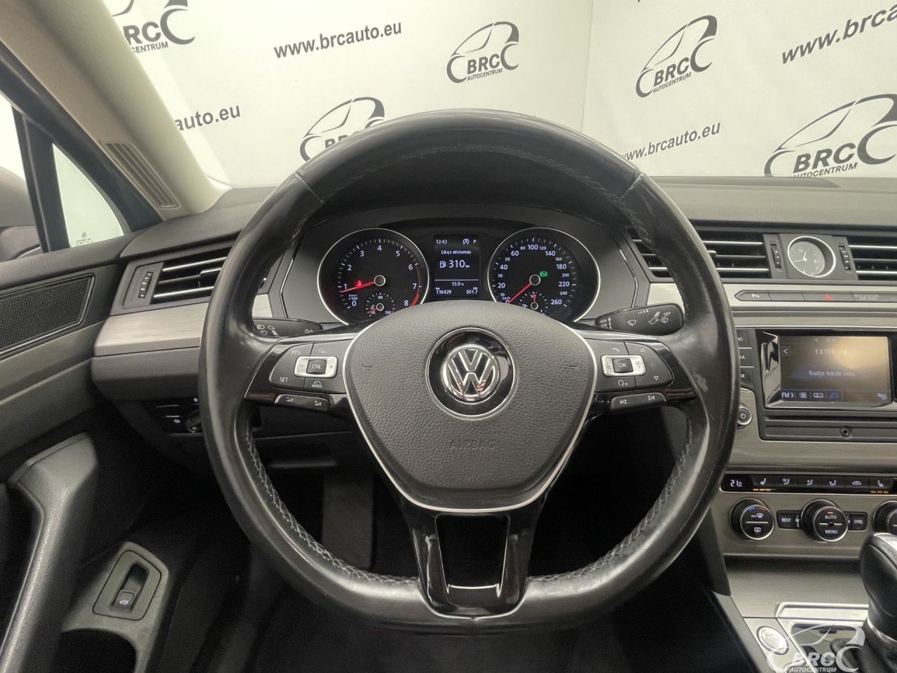 Volkswagen Passat | 27