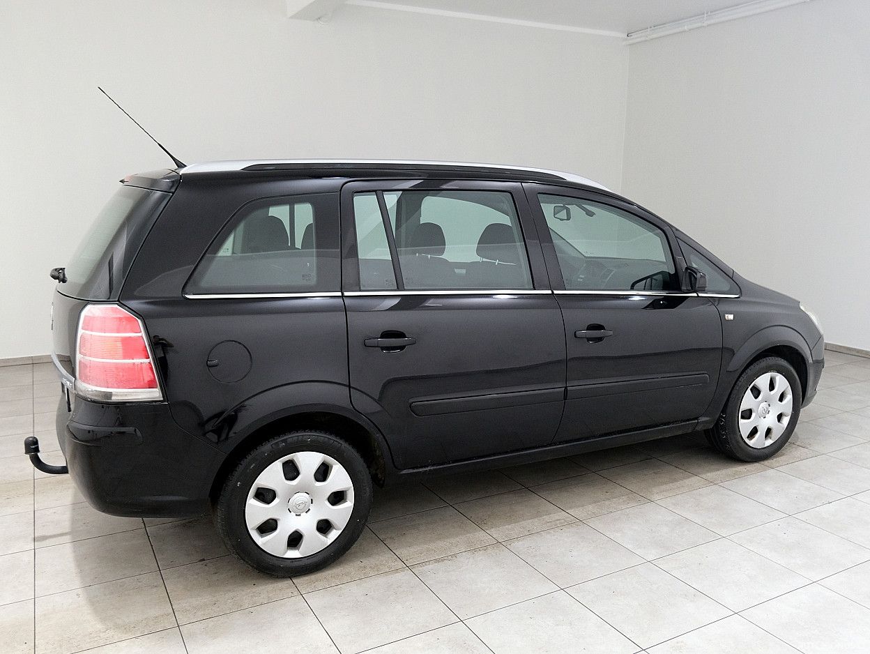 Opel Zafira | 2