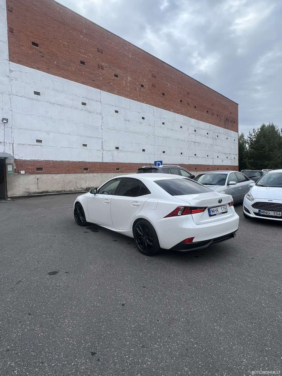 Lexus IS 300h | 10