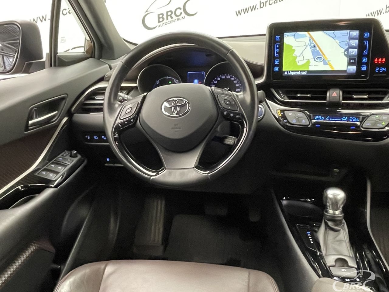 Toyota C-HR | 11