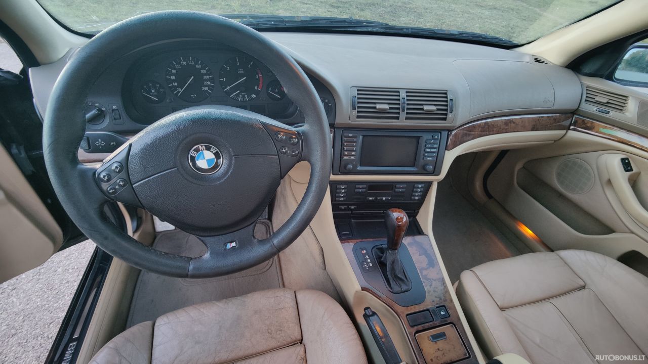 BMW 530 | 12