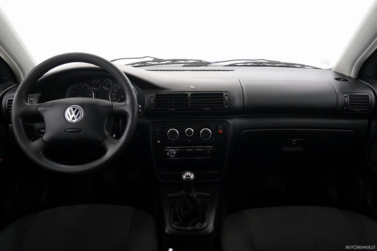 Volkswagen Passat | 4