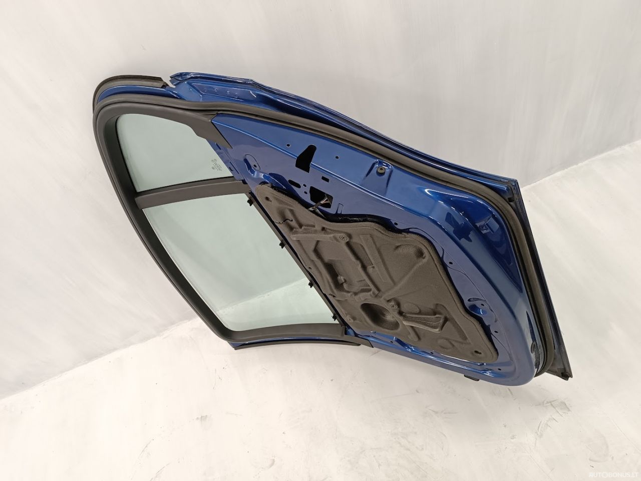 BMW 3 serija, Sedanas | 10