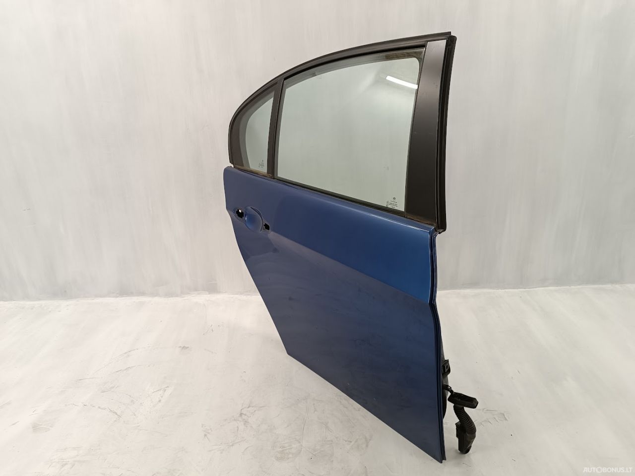 BMW 3 serija, Sedanas | 6