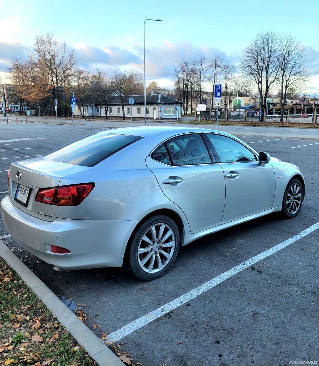 Lexus IS 220 | 1