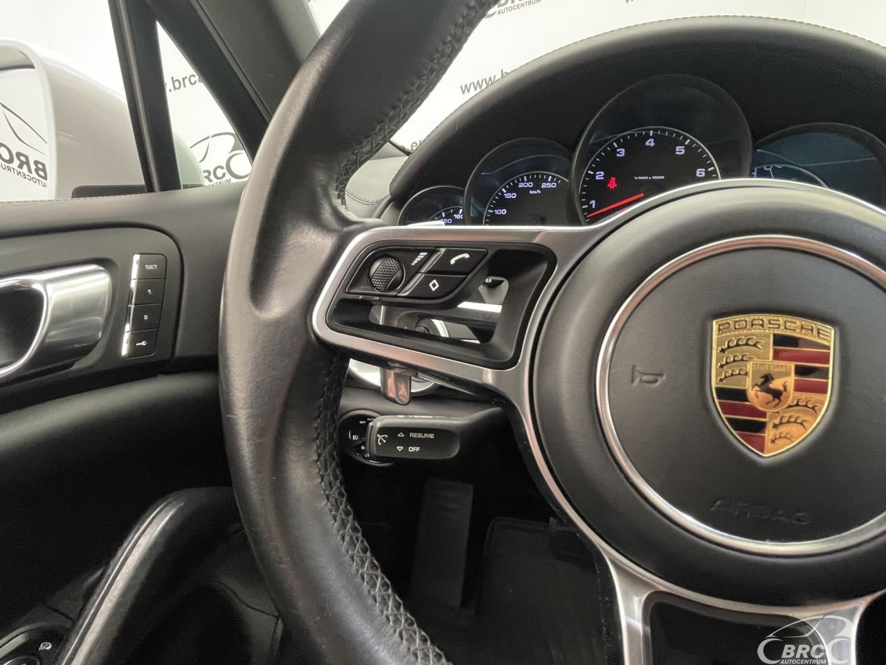 Porsche Cayenne | 30