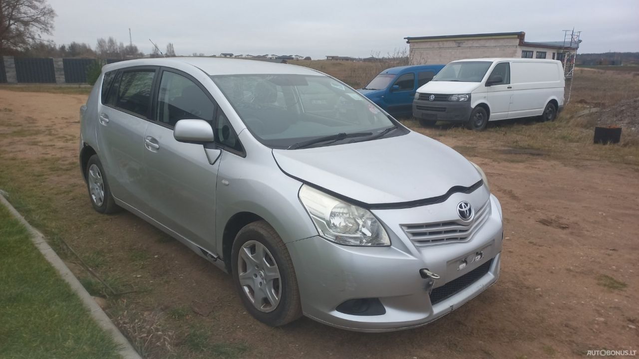 Toyota Verso | 4