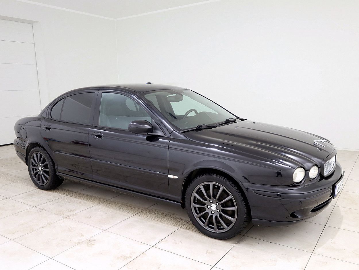 Jaguar X-Type