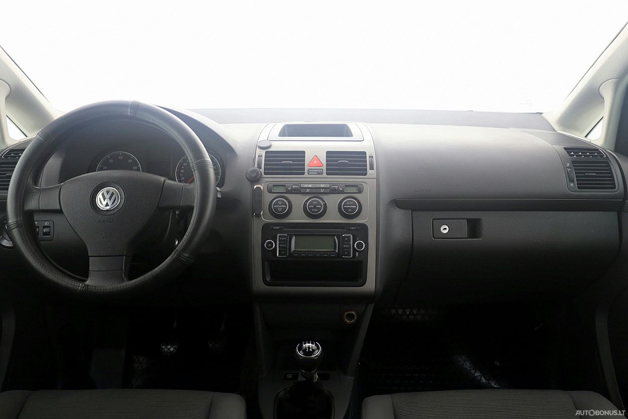 Volkswagen Touran | 4